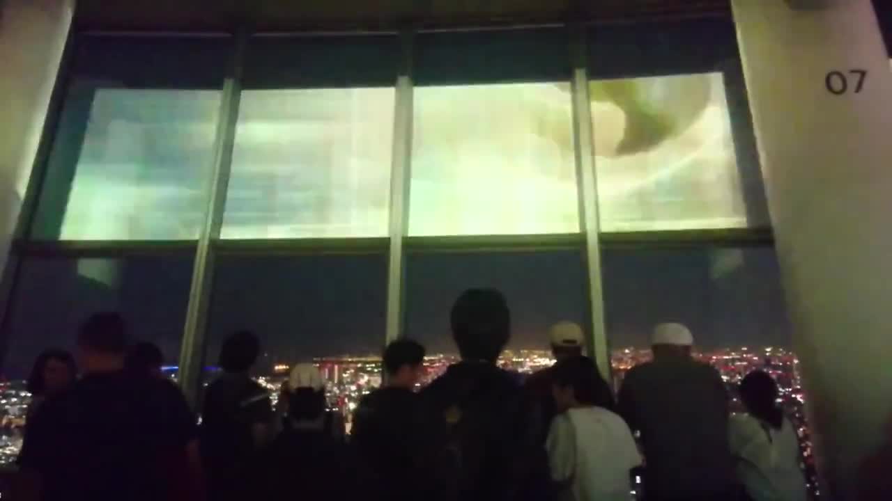 кадры от Атака титанов: Оборона Skytree, N-3