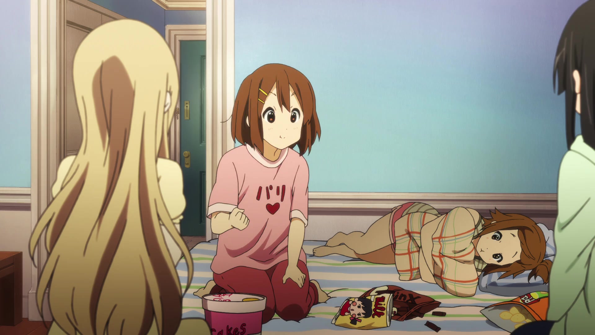 кадры от K-On! Фильм, N-9